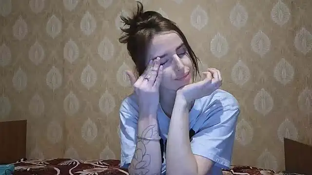 Snapshot of xx_adrihanna_xx chatting on 02-24-26, 05:44 xx adrihanna xx online show from 02-24-26, 05:44