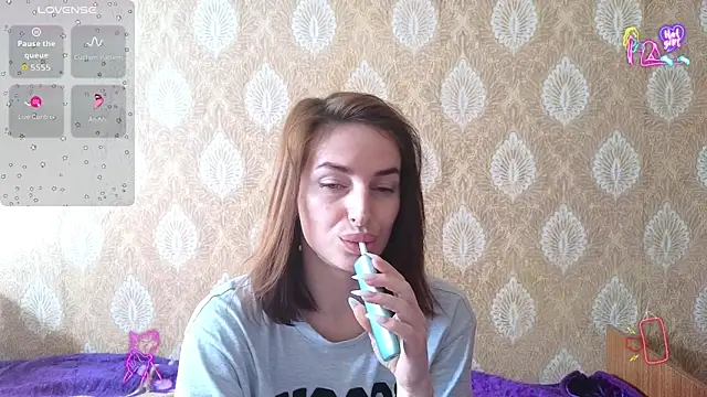 Snapshot of xx_adrihanna_xx chatting on 03-10-26, 06:18 xx adrihanna xx online show from 03-10-26, 06:18