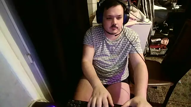 Snapshot of Bebemickey75 chatting on 02-23-25, 10:31 Bebemickey75 online show from 02-23-25, 10:31