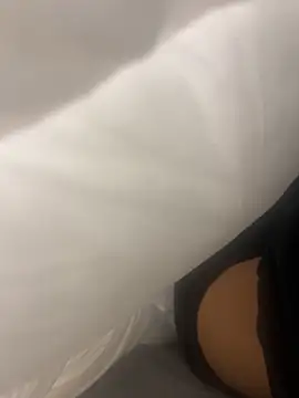 Snapshot of Bebemickey75 chatting on 03-22-25, 03:31 Bebemickey75 online show from 03-22-25, 03:31