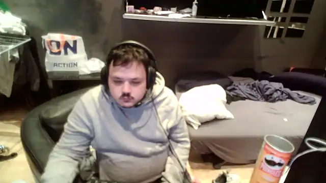 Snapshot of Bebemickey75 chatting on 09-18-25, 11:07 Bebemickey75 online show from 09-18-25, 11:07