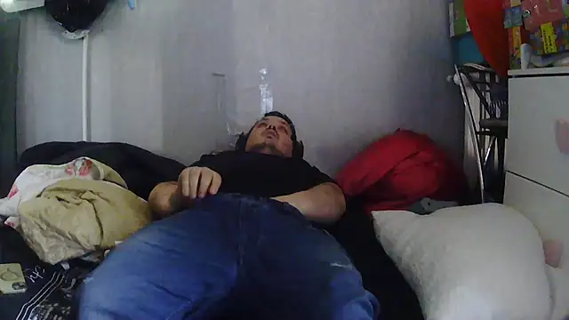 Bebemickey75 online show from 04-18-26, 03:27