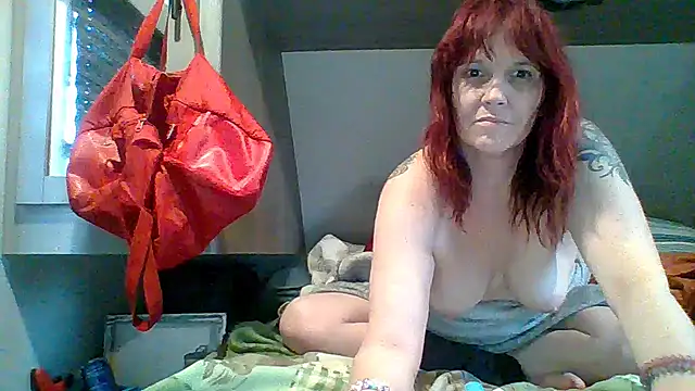 Snapshot of spundarella420 chatting on 01-10-25, 03:27 spundarella420 online show from 01-10-25, 03:27
