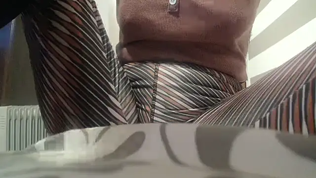 Web Lady online show from 09-28-25, 05:07