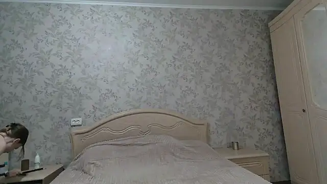 Snapshot of Alexandra_Meow chatting on 11-06-25, 11:11 Alexandra Meow online show from 11-06-25, 11:11