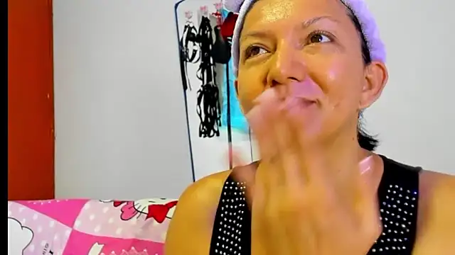 Angelblue  online show from 02-19-26, 02:57