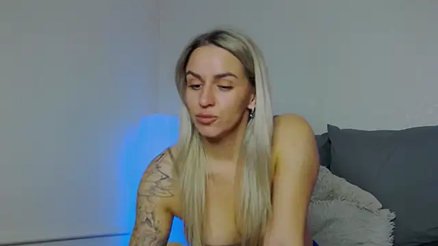 SofiJames online show from 11-05-25, 06:35