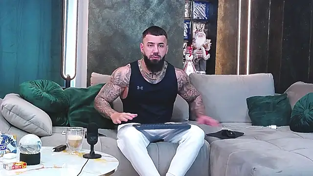 masterkingofmusclee online show from 01-03-25, 08:21