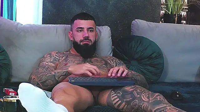 masterkingofmusclee online show from 01-09-25, 09:37