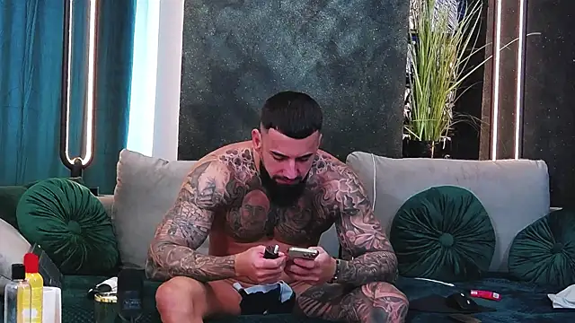 masterkingofmusclee online show from 02-05-25, 10:08