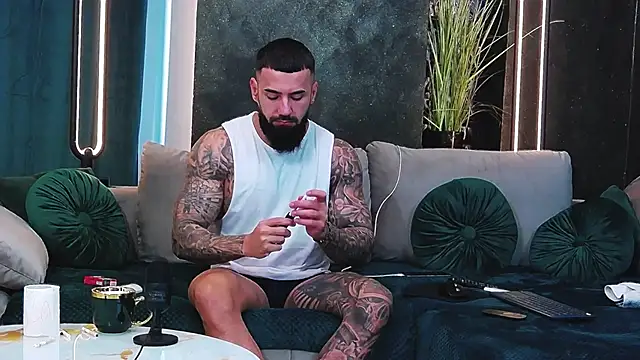 masterkingofmusclee online show from 02-07-25, 07:07