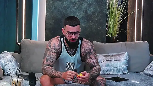 masterkingofmusclee online show from 03-03-25, 06:15