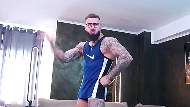 masterkingofmusclee online show from 03-10-25, 07:32