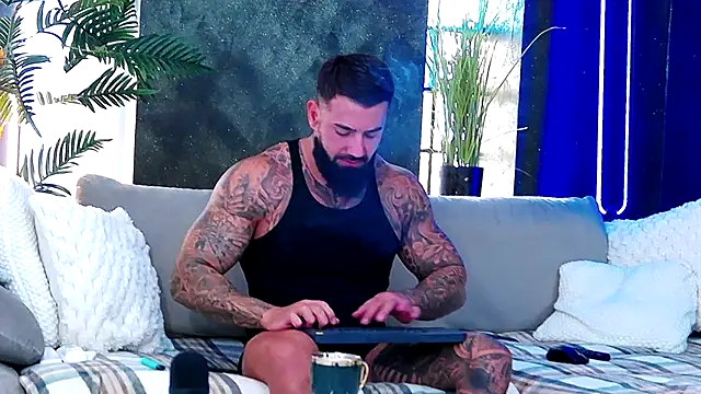 masterkingofmusclee online show from 09-24-25, 07:12