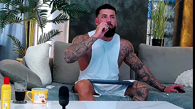 masterkingofmusclee online show from 10-09-25, 11:30