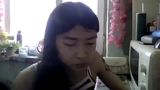 Snapshot of CarlyJoy chatting on 04-27-26, 11:52 CarlyJoy online show from 04-27-26, 11:52