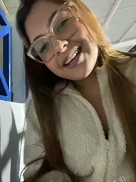 Snapshot of Natha_Fantasy chatting on 12-16-24, 11:39 Natha Fantasy online show from 12-16-24, 11:39