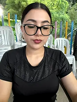 Snapshot of Natha_Fantasy chatting on 09-27-25, 10:59 Natha Fantasy online show from 09-27-25, 10:59