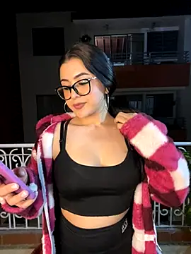 Snapshot of Natha_Fantasy chatting on 11-15-25, 02:09 Natha Fantasy online show from 11-15-25, 02:09