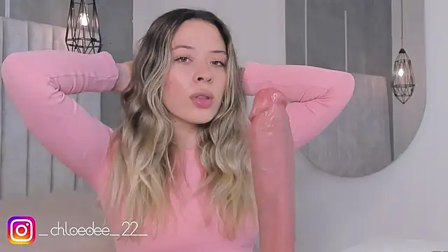 chloe d online show from 02-12-25, 02:43