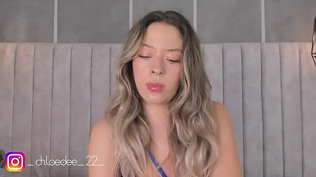 chloe d online show from 03-12-25, 12:04