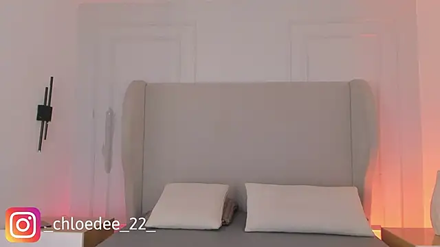 chloe d online show from 02-12-26, 11:05