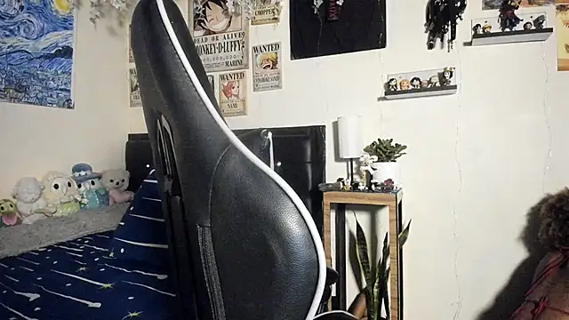 Cristal Jonasxh online show from 10-19-25, 05:19