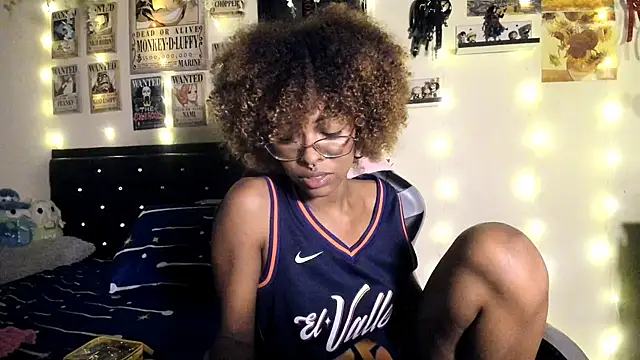 Cristal Jonasxh online show from 10-25-25, 04:31