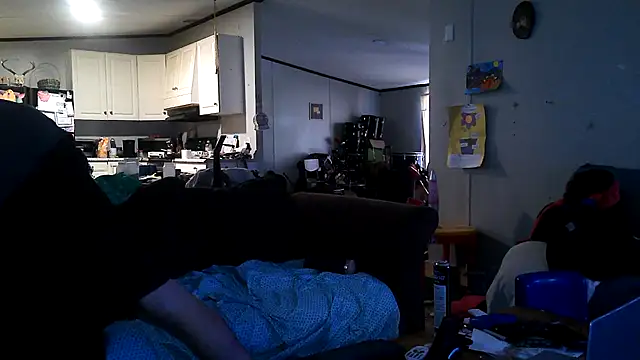 Snapshot of Bi_curious86 chatting on 10-30-25, 03:46 Bi curious86 online show from 10-30-25, 03:46