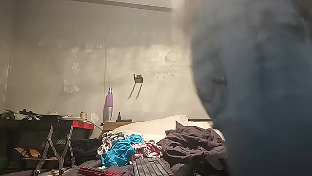 Snapshot of Bi_curious86 chatting on 11-09-25, 07:56 Bi curious86 online show from 11-09-25, 07:56