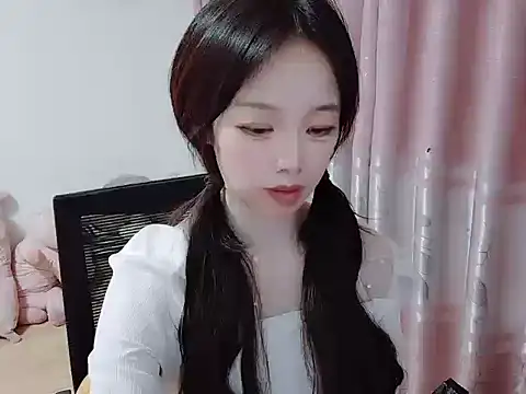 wwcc123 online show from 10-24-25, 03:41