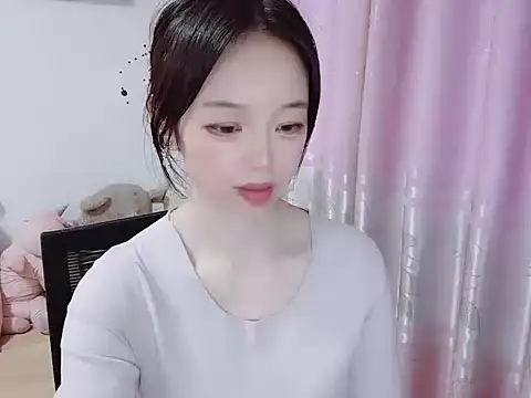 wwcc123 online show from 11-05-25, 03:39