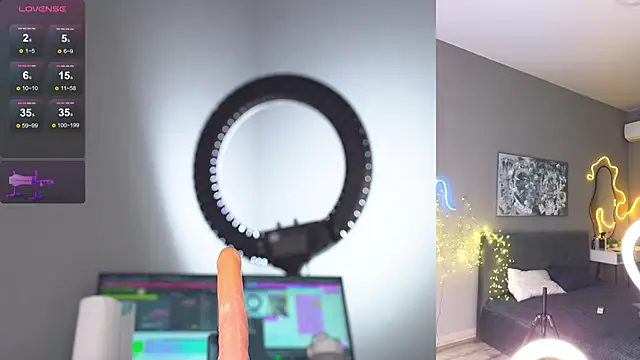 Snapshot of TwilightSparkle_ chatting on 02-23-25, 11:33 TwilightSparkle online show from 02-23-25, 11:33