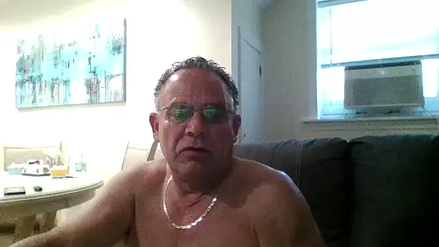 Snapshot of twopeopleinlove chatting on 07-25-26, 11:19 twopeopleinlove online show from 07-25-26, 11:19