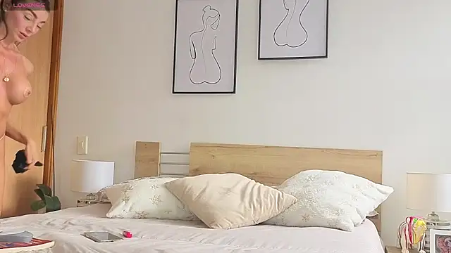 sweet sophia90s online show from 04-15-26, 07:58