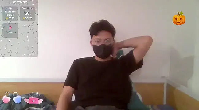 Gwencloudy online show from 01-03-25, 01:58