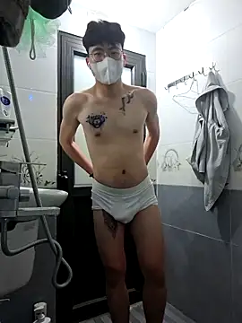 Gwencloudy online show from 03-18-26, 03:59