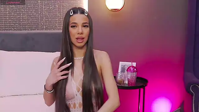 LaraKent online show from 02-26-25, 08:44