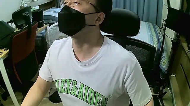 Snapshot of Jackvanlee chatting on 06-25-26, 05:07 Jackvanlee online show from 06-25-26, 05:07