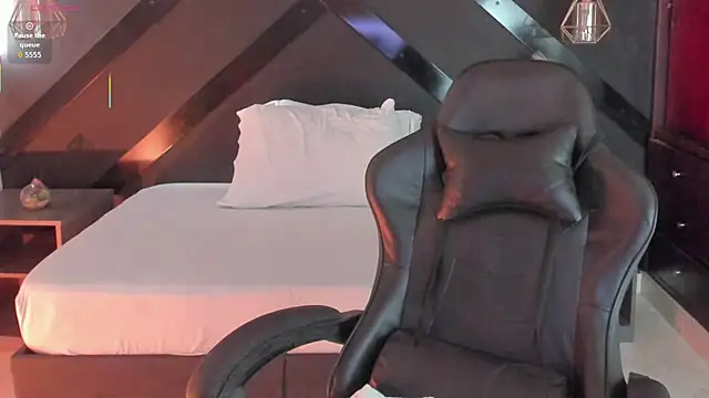 Snapshot of dark_gotica chatting on 02-04-26, 07:09 dark gotica online show from 02-04-26, 07:09