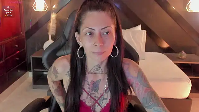 Snapshot of dark_gotica chatting on 02-17-26, 07:09 dark gotica online show from 02-17-26, 07:09