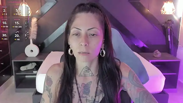 Snapshot of dark_gotica chatting on 02-24-26, 07:12 dark gotica online show from 02-24-26, 07:12