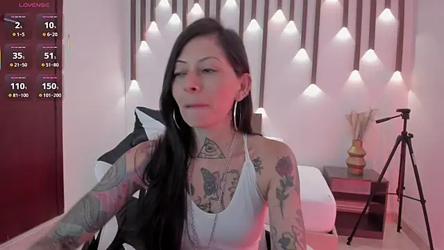 dark gotica online show from 04-05-26, 12:24