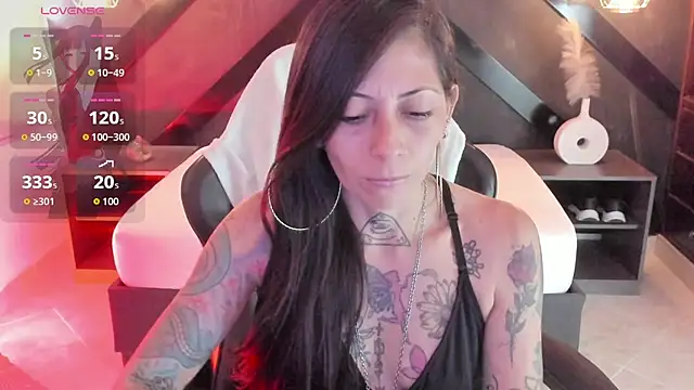 dark gotica online show from 07-15-26, 07:08