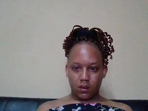 Snapshot of ShooingBunch chatting on 10-14-25, 04:57 ShooingBunch online show from 10-14-25, 04:57