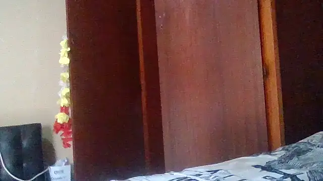 ShooingBunch online show from 12-04-25, 02:37