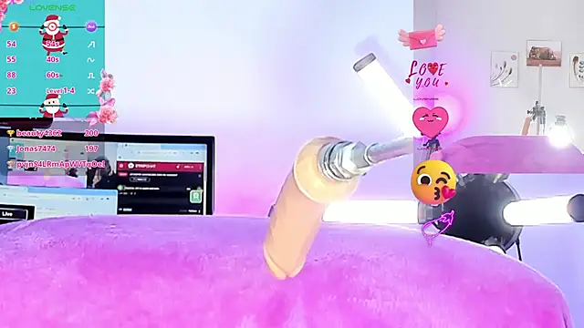 jasllyferrer online show from 12-19-25, 09:33