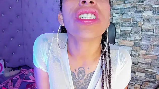 TeennNaugthy18 online show from 01-15-25, 10:06