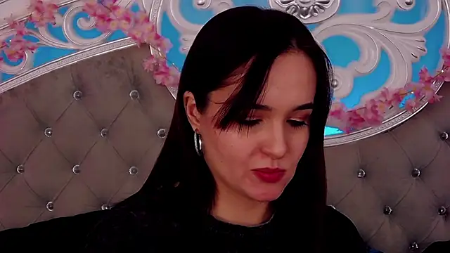 Snapshot of MeIisaLove chatting on 02-18-26, 05:42 MeIisaLove online show from 02-18-26, 05:42