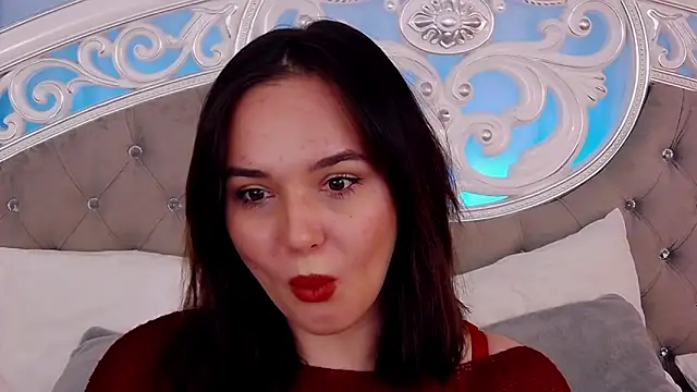 Snapshot of MeIisaLove chatting on 04-15-26, 06:59 MeIisaLove online show from 04-15-26, 06:59